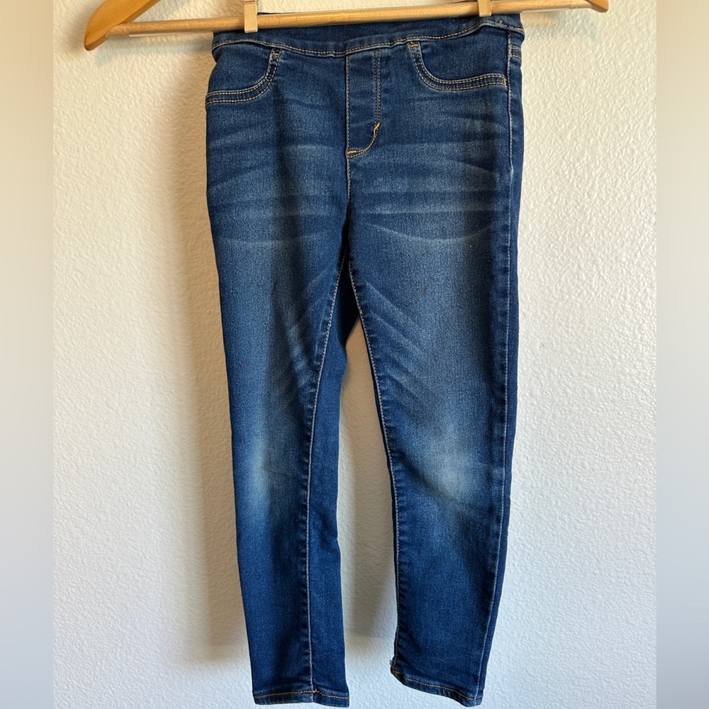 Classic Blue Girl’s Skinny Pull On Levi’s Jeans